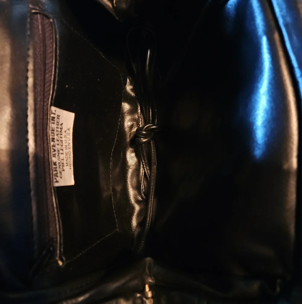 Park Avenue Int. Black Shoulder Bag/Clutch